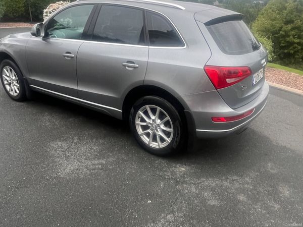 Audi Q5 SUV, Diesel, 2011, Grey