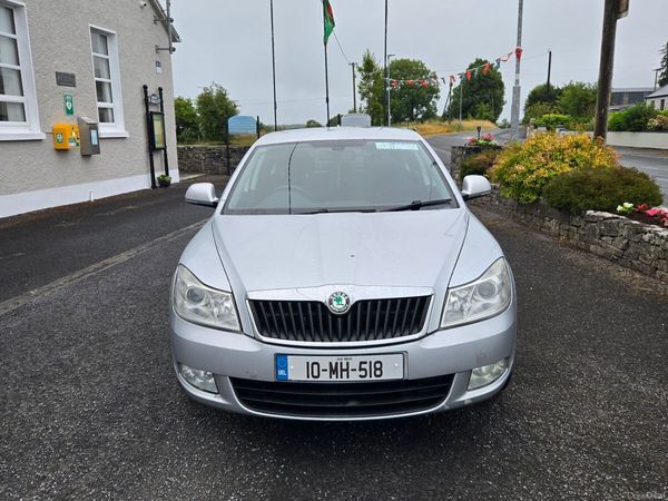 Skoda Octavia Saloon, Diesel, 2010, Silver