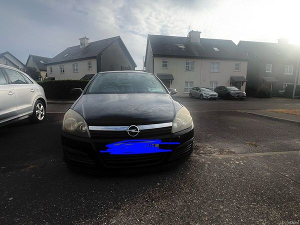 Opel Astra Hatchback, Petrol, 2006, Black