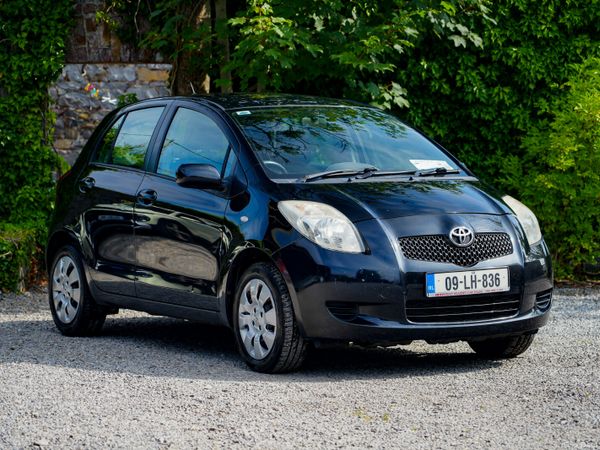 Toyota Yaris Hatchback, Petrol, 2009, Black