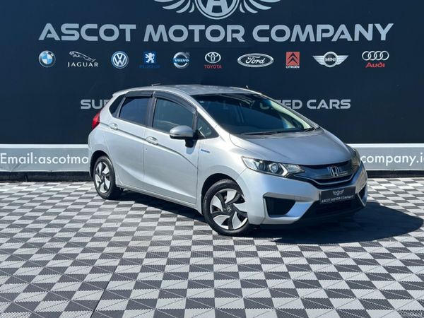 Honda Fit Hatchback, Petrol Hybrid, 2015, Silver
