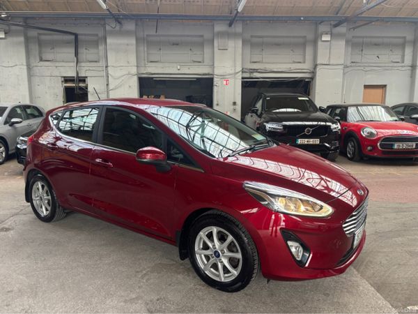 Ford Fiesta Hatchback, Petrol, 2018, Red