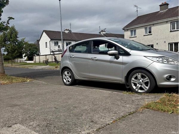 Ford Fiesta Hatchback, Diesel, 2011, Silver