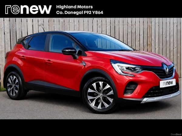 Renault Captur Hatchback, Petrol, 2022, Red