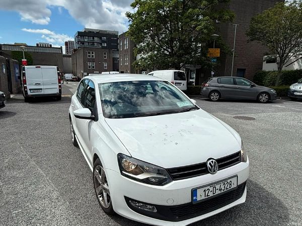 Volkswagen Polo Hatchback, Petrol, 2012, White