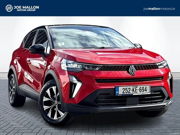 Renault Captur Hatchback, Petrol, 2025, Red
