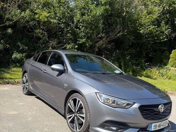 Vauxhall Insignia Hatchback, Diesel, 2019, Grey