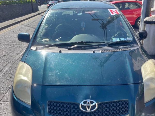 Toyota Yaris Hatchback, Petrol, 2006, Green