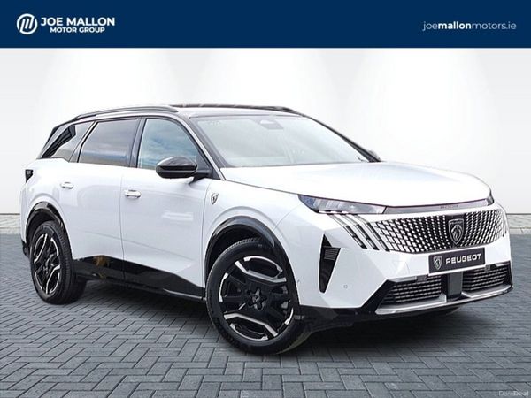 Peugeot 5008 SUV, Electric, 2026, White
