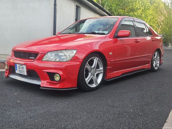 Toyota Altezza Saloon, Petrol, 2002, Red