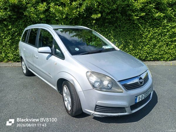 Opel Zafira MPV, Petrol, 2011, Silver