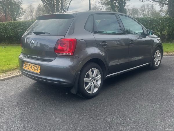 Volkswagen Polo Hatchback, Petrol, 2013, Grey