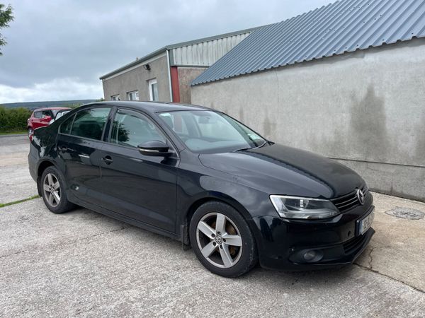Volkswagen Jetta Saloon, Diesel, 2012, Black