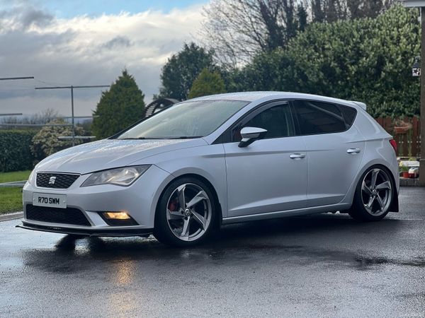 SEAT Leon Hatchback, Diesel, 2013, Silver