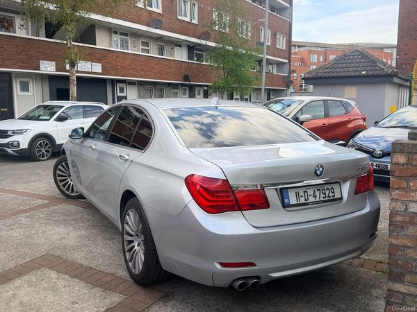 BMW 7-Series Saloon, Diesel, 2011, Silver