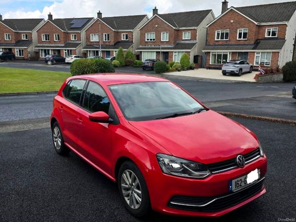 Volkswagen Polo Hatchback, Petrol, 2016, Red
