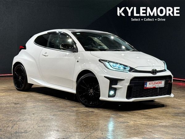 Toyota Yaris Hatchback, Petrol, 2021, White