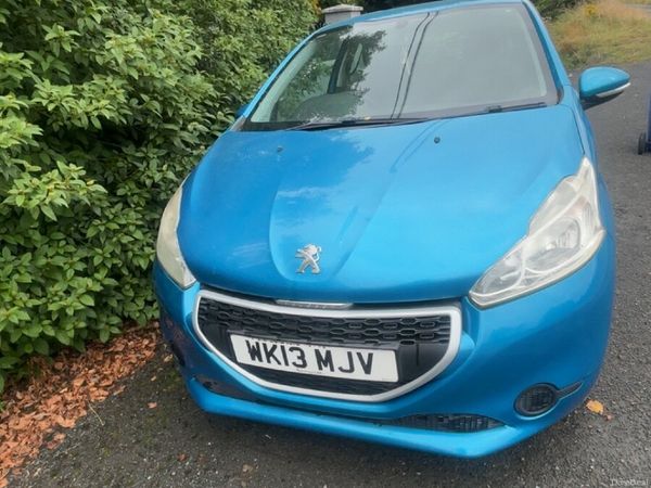 Peugeot 208 Hatchback, Petrol, 2013, Blue