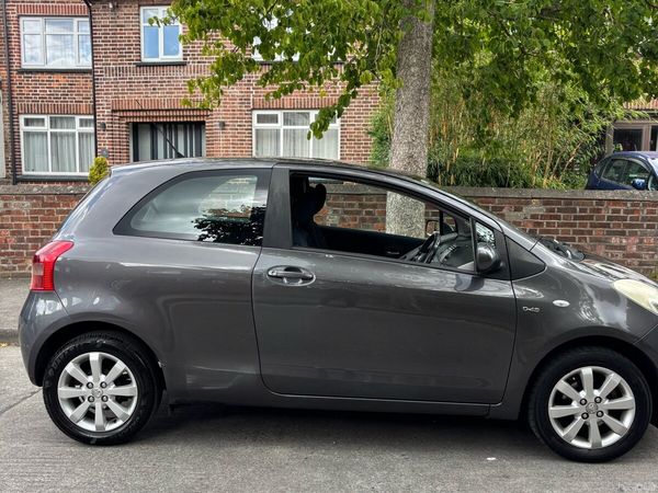Toyota Yaris Hatchback, Diesel, 2008, Grey