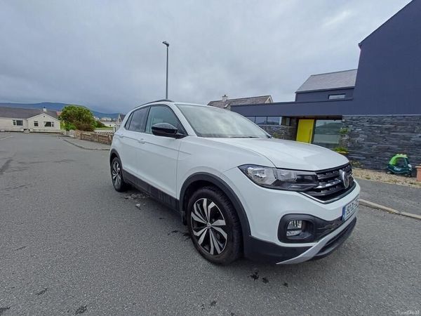 Volkswagen T-Cross Estate/Jeep, Diesel, 2019, White