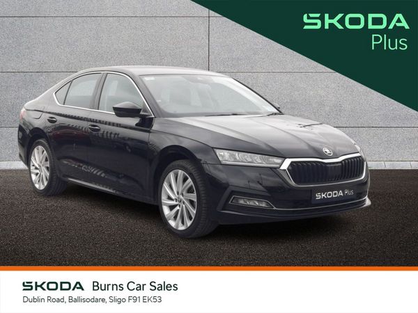 Skoda Octavia Saloon, Diesel, 2023, Black