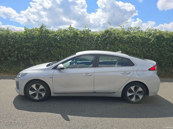 Hyundai IONIQ Hatchback, Electric, 2017, Grey