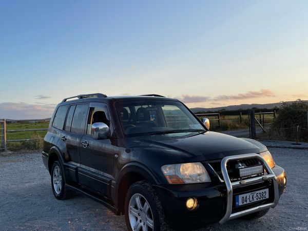 Mitsubishi Pajero SUV, Diesel, 2004, Black