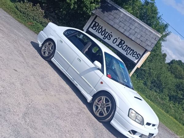 Subaru Legacy Saloon, Petrol, 1999, White