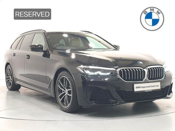 BMW 5-Series Estate, Petrol Plug-in Hybrid, 2021, Black