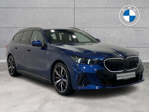 BMW 5-Series Estate, Petrol Plug-in Hybrid, 2025, Blue