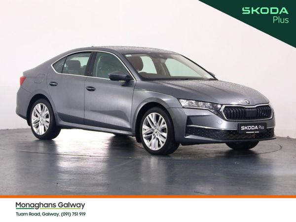 Skoda Octavia Hatchback, Diesel, 2024, Grey