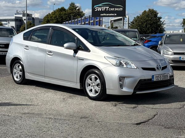 Toyota Prius Hatchback, Petrol Hybrid, 2013, Silver