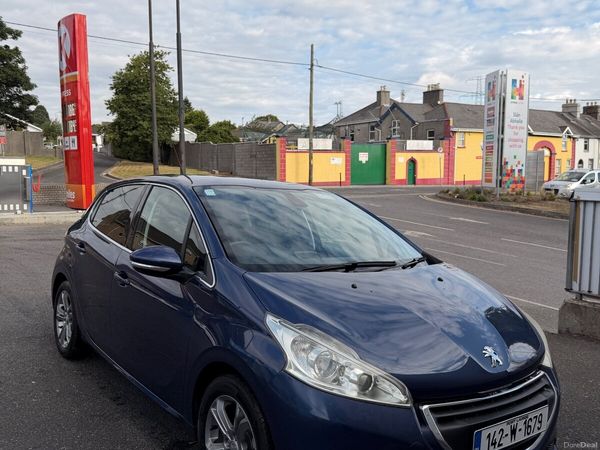 Peugeot 208 Hatchback, Petrol, 2014, Other