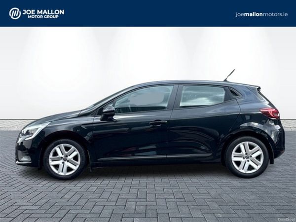 Renault Clio Hatchback, Petrol, 2022, Black