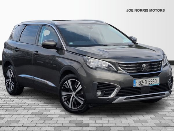 Peugeot 5008 MPV, Petrol, 2019, Grey