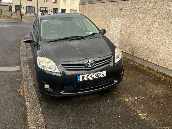 Toyota Auris Hatchback, Petrol, 2010, Black