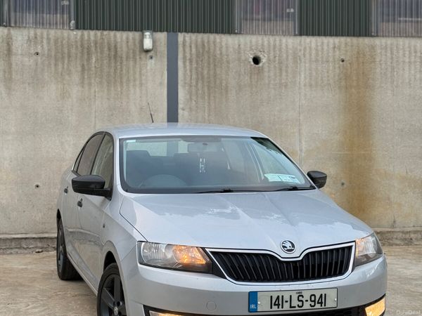 Skoda Rapid Saloon, Diesel, 2014, Silver