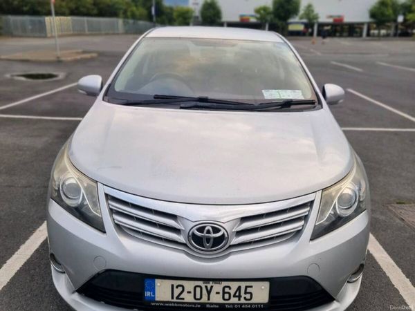 Toyota Avensis Saloon, Diesel, 2012, Silver
