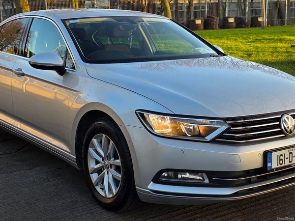 Volkswagen Passat Saloon, Diesel, 2016, Silver