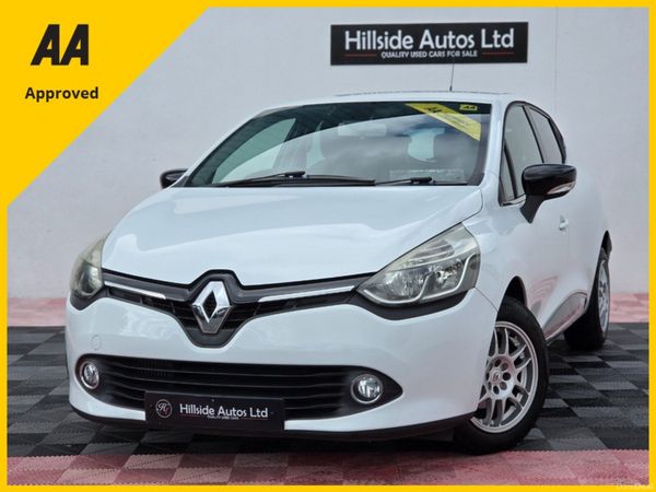 Renault Clio Hatchback, Petrol, 2015, White