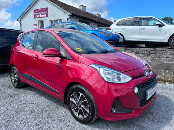 Hyundai i10 Hatchback, Petrol, 2018, Red