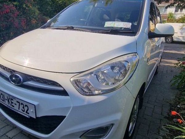 Hyundai i10 Hatchback, Petrol, 2013, White