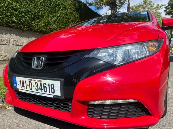Honda Civic Hatchback, Petrol, 2014, Red
