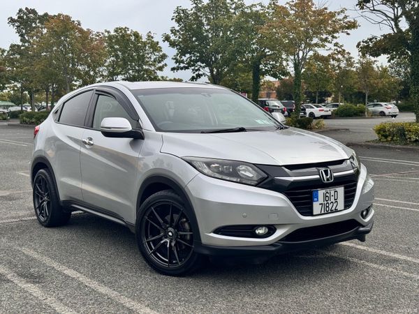 Honda Vezel Hatchback, Petrol, 2016, Silver