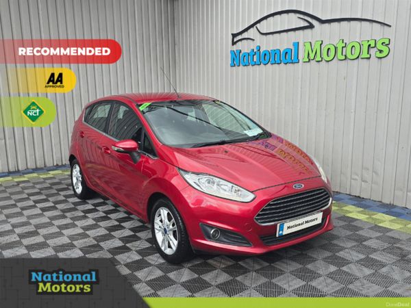 Ford Fiesta Hatchback, Petrol, 2016, Red