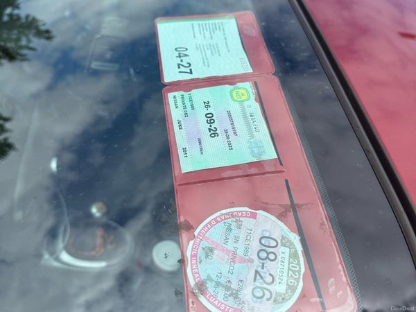 Nissan Juke SUV, Petrol, 2011, Red