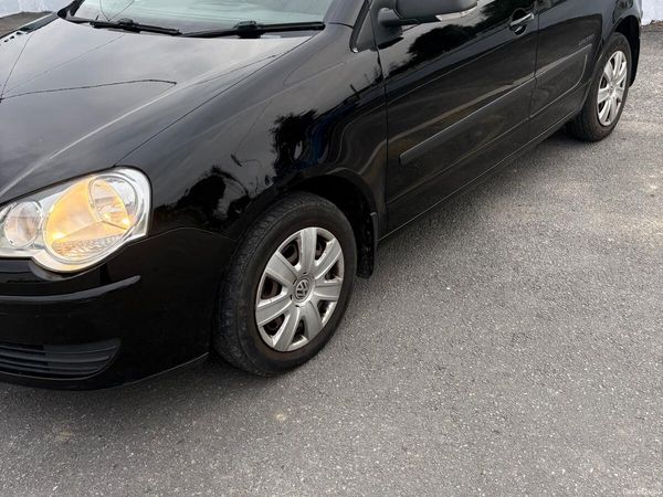 Volkswagen Polo Hatchback, Petrol, 2009, Black