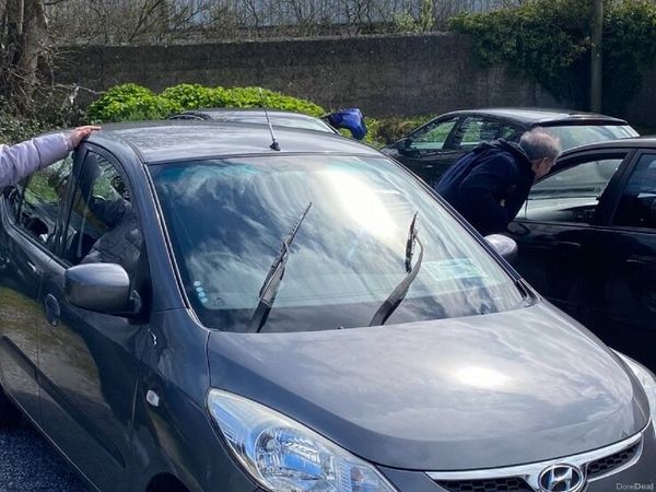 Hyundai i10 Hatchback, Petrol, 2010, Grey