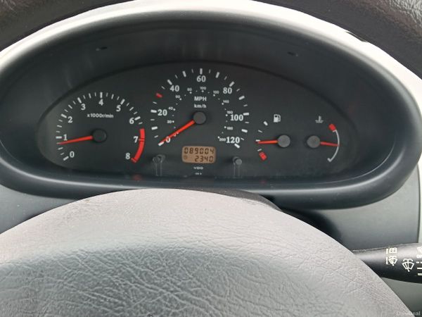 Nissan Micra Hatchback, Petrol, 2000, Silver
