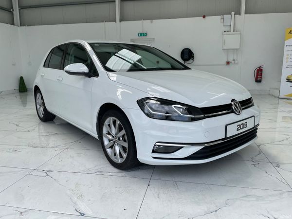 Volkswagen Golf Hatchback, Petrol, 2019, White